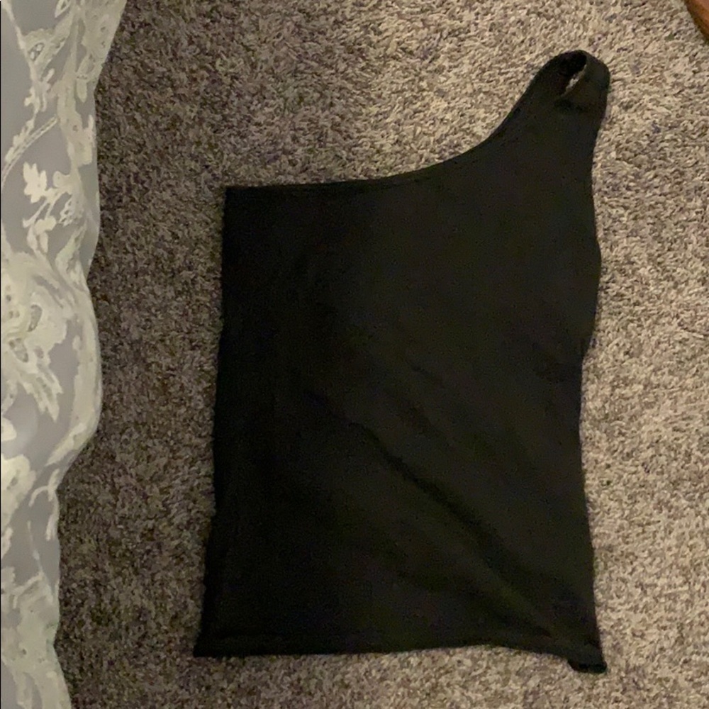 black one strap tight shirt